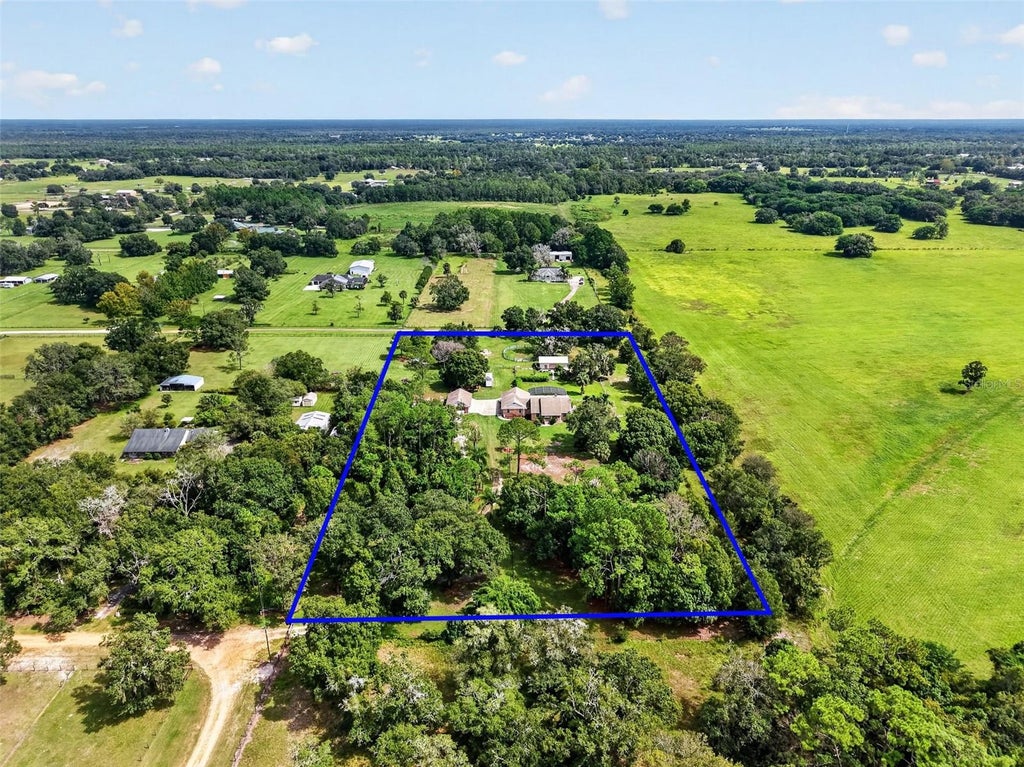 Photo of 37048 Mill Stream Court, Eustis, FL 32736 (MLS # G5118954)