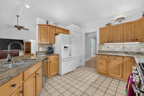 Tiny photo for 37048 Mill Stream Court, Eustis, FL 32736 (MLS # G5118954)