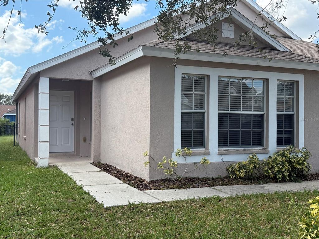 Photo of 6518 Bridgecrest Drive, Lithia, FL 33547 (MLS # TB8457036)