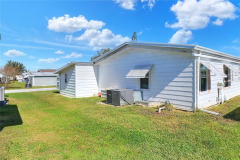 A home in WINTER HAVEN