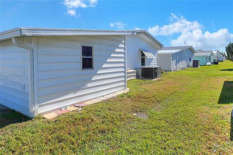 A home in WINTER HAVEN