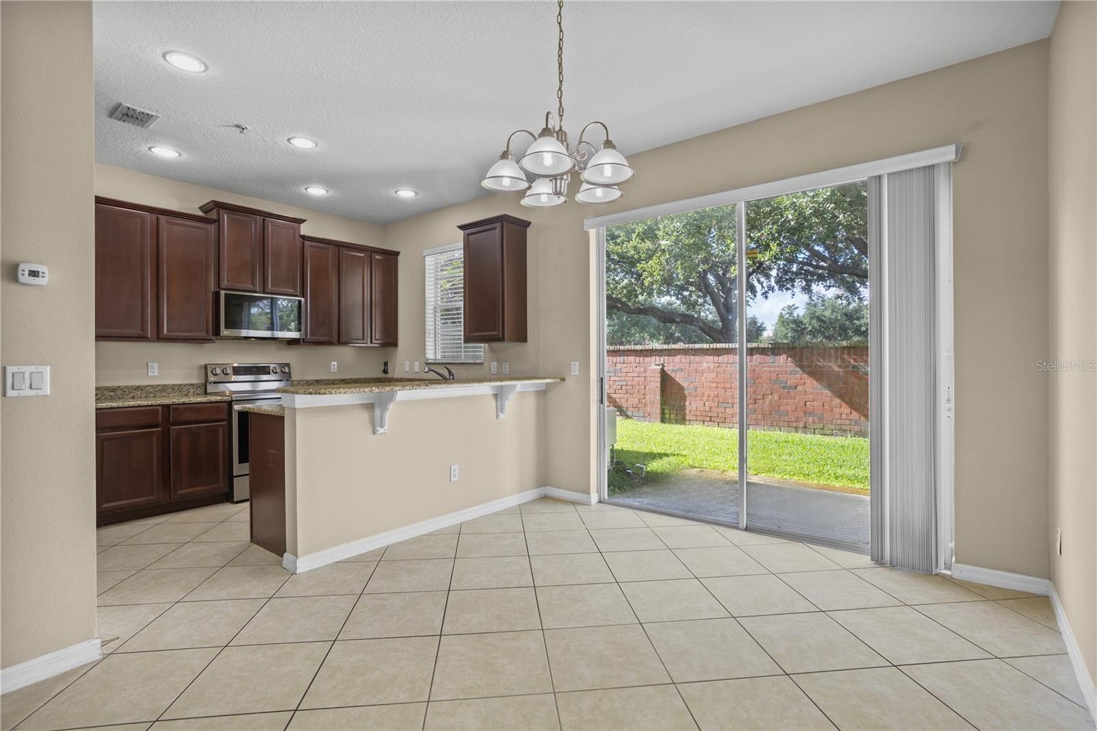9450 SILVER BUTTONWOOD STREET