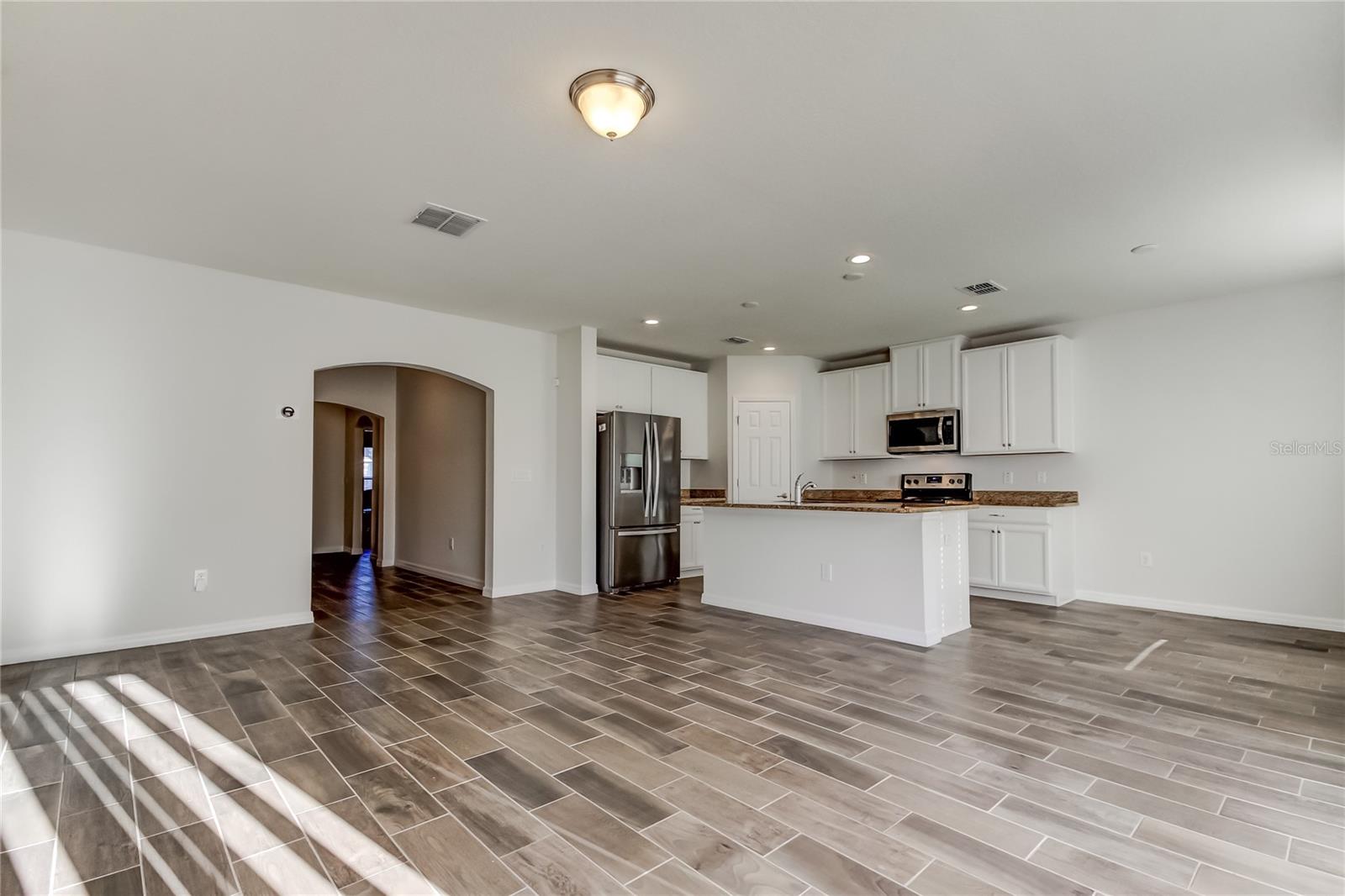 NEW RIVER LAKES PH 01 - Residential