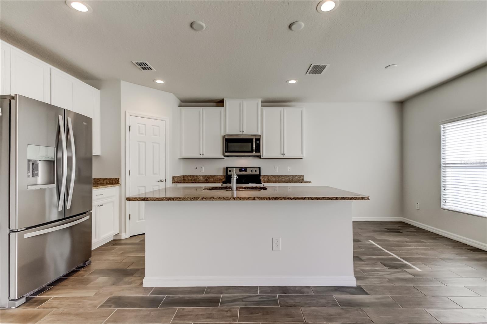 NEW RIVER LAKES PH 01 - Residential