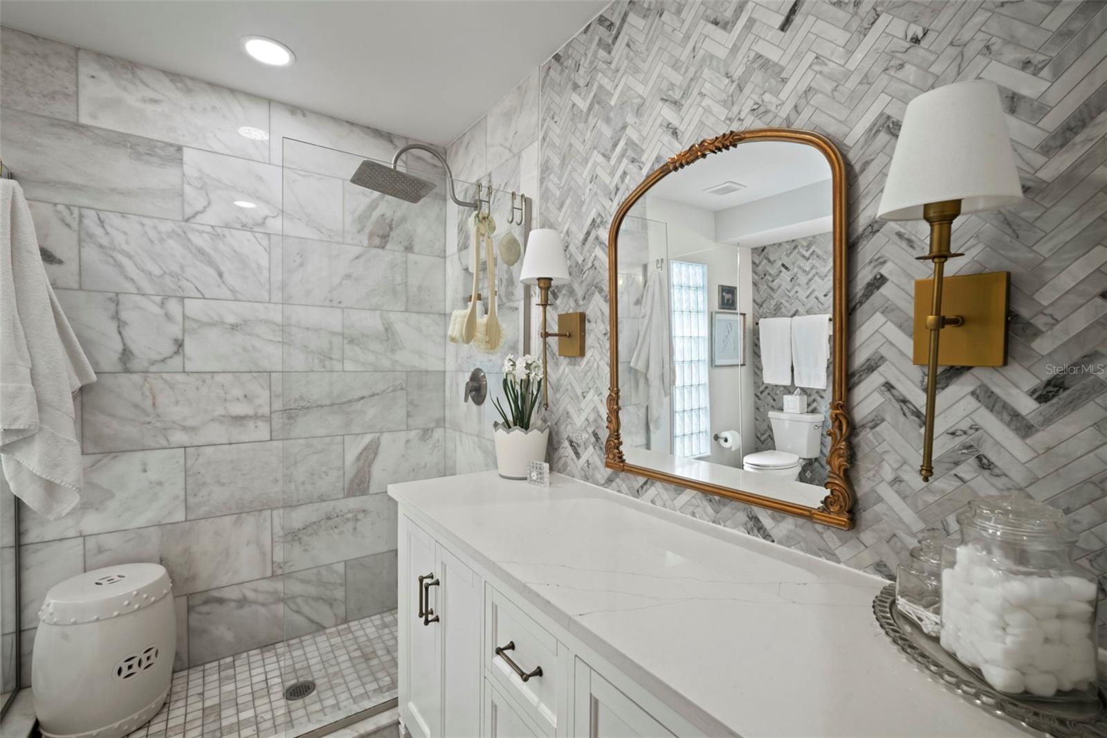 A L BACKS SUB - Residential