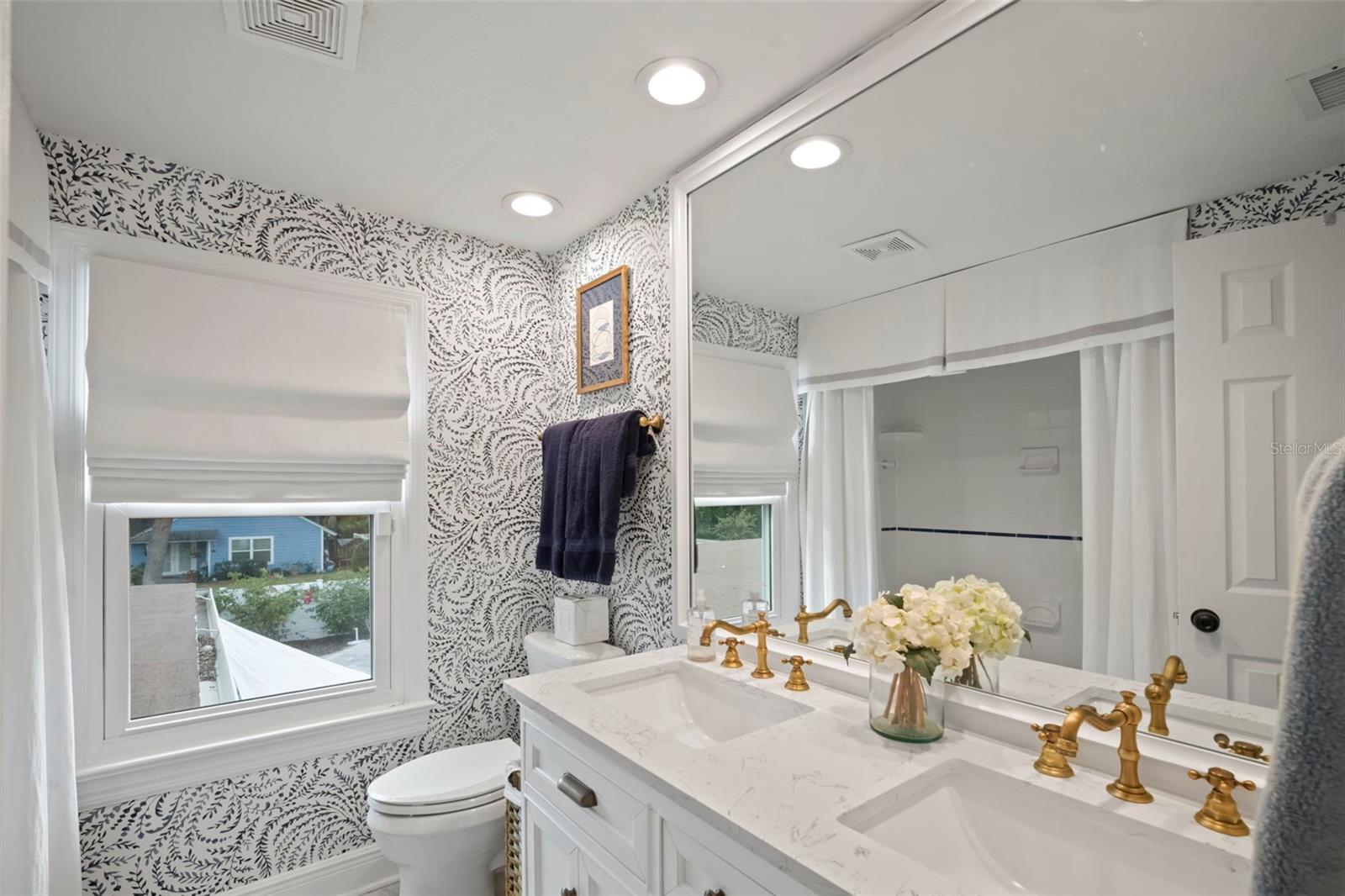 A L BACKS SUB - Residential