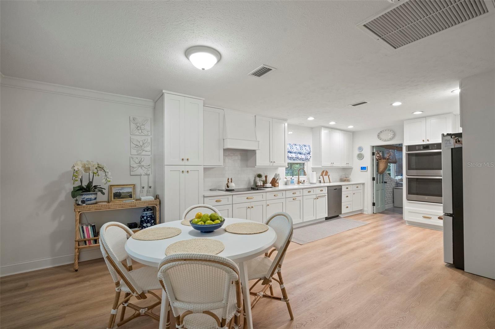 A L BACKS SUB - Residential