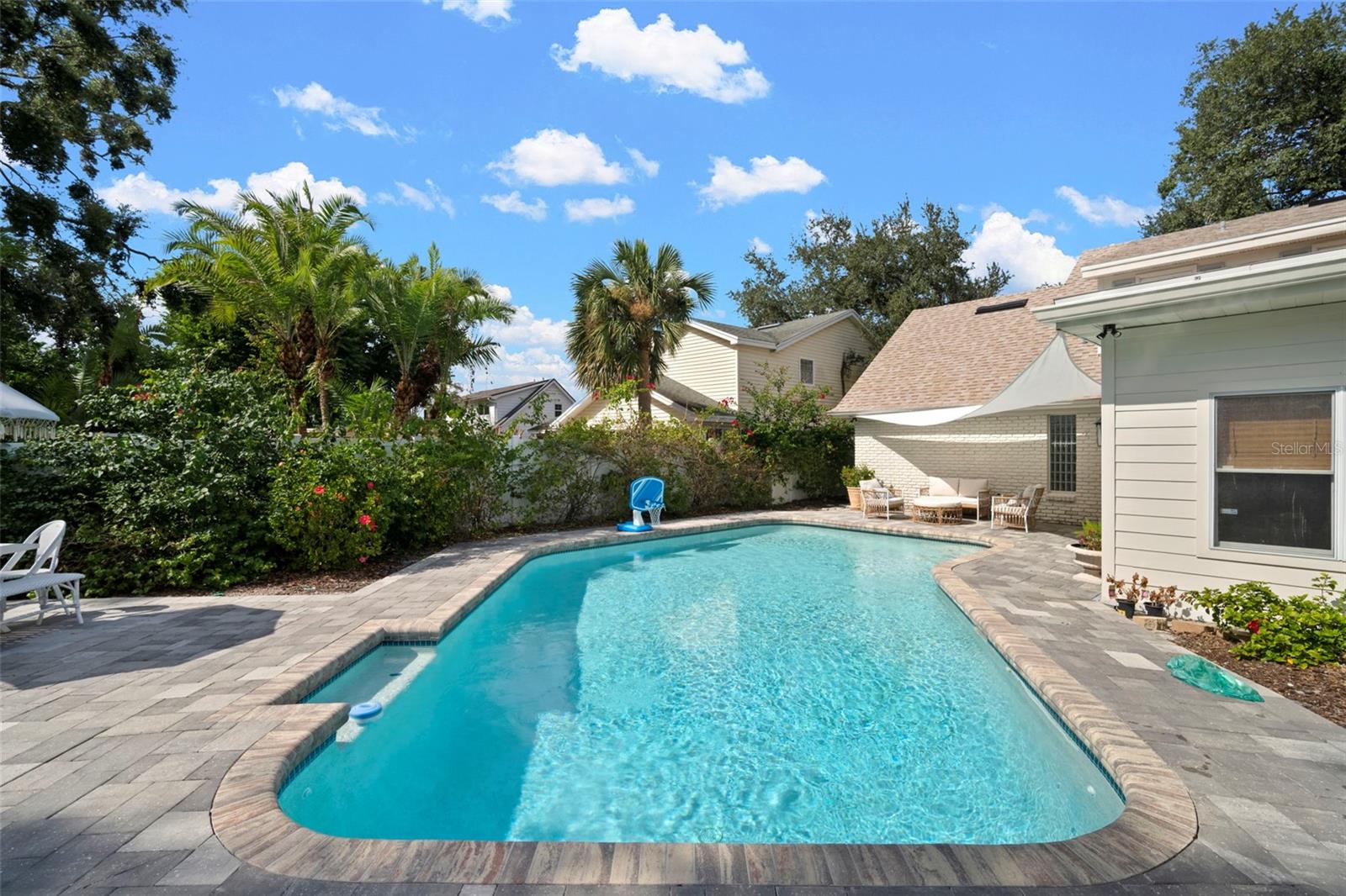 A L BACKS SUB - Residential