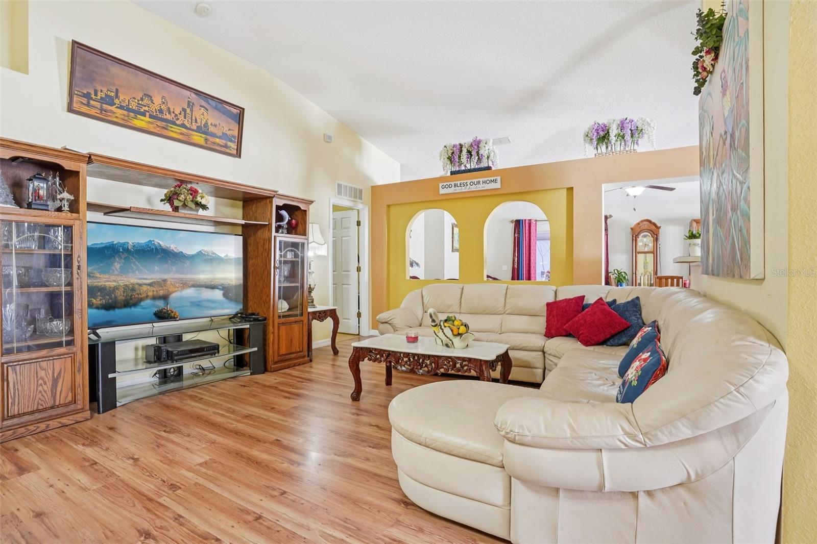 MASCOTTE DUKES LAKE PH 03 - Residential