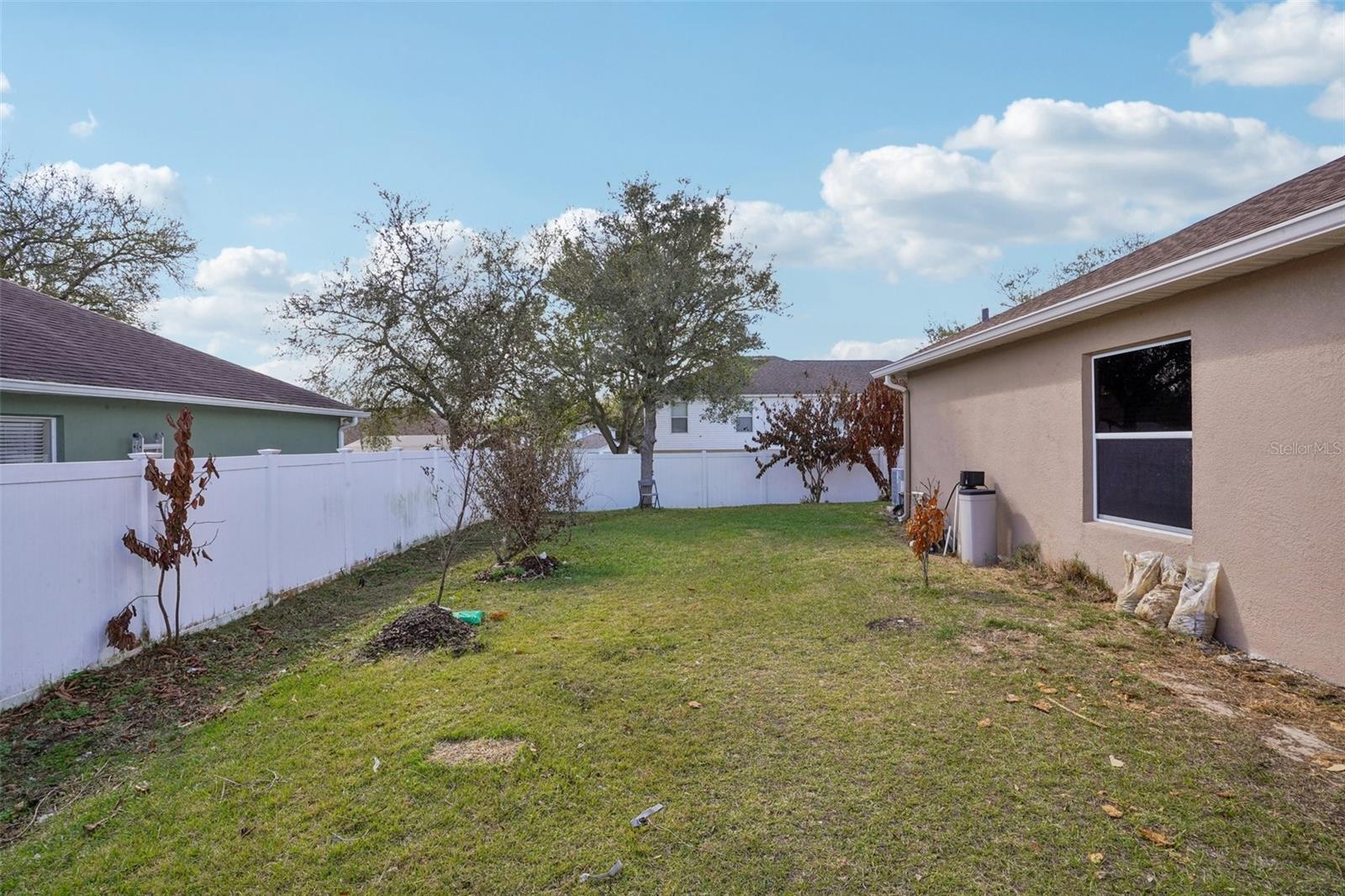 MASCOTTE DUKES LAKE PH 03 - Residential