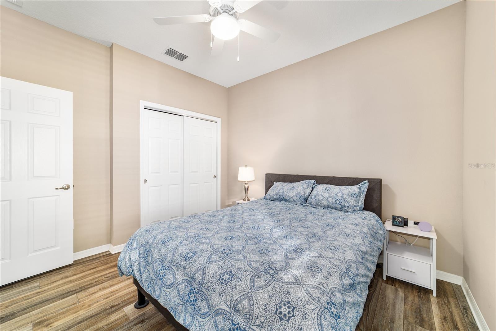 ON TOP OF THE WORLD - Residential