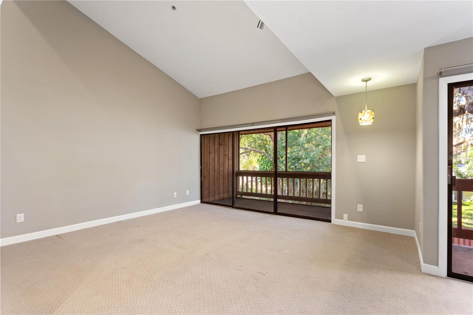 ONE THOUSAND OAKS REP - Residential