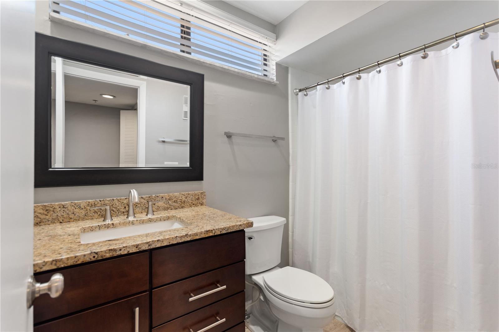 ONE THOUSAND OAKS REP - Residential