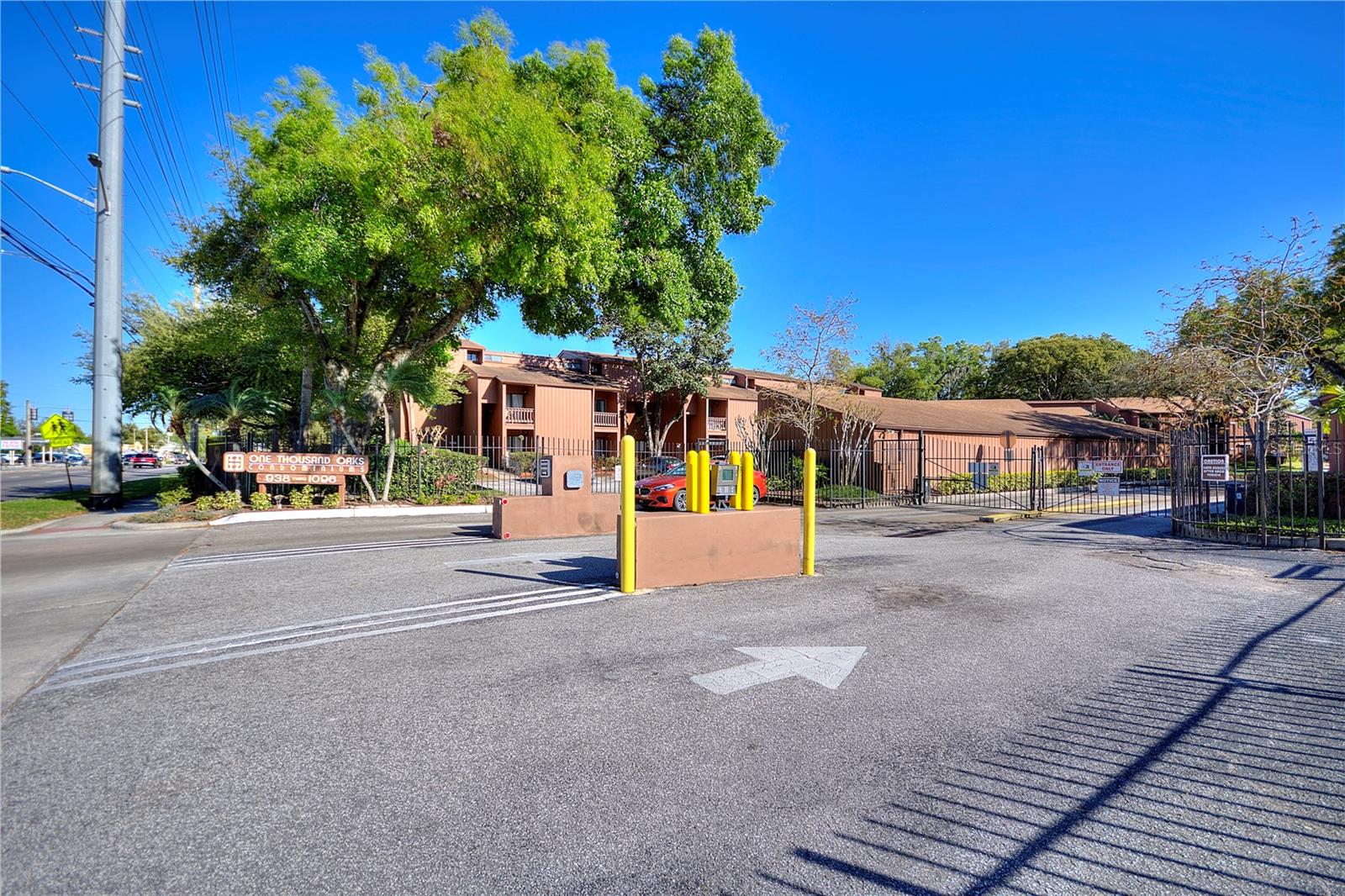 ONE THOUSAND OAKS REP - Residential