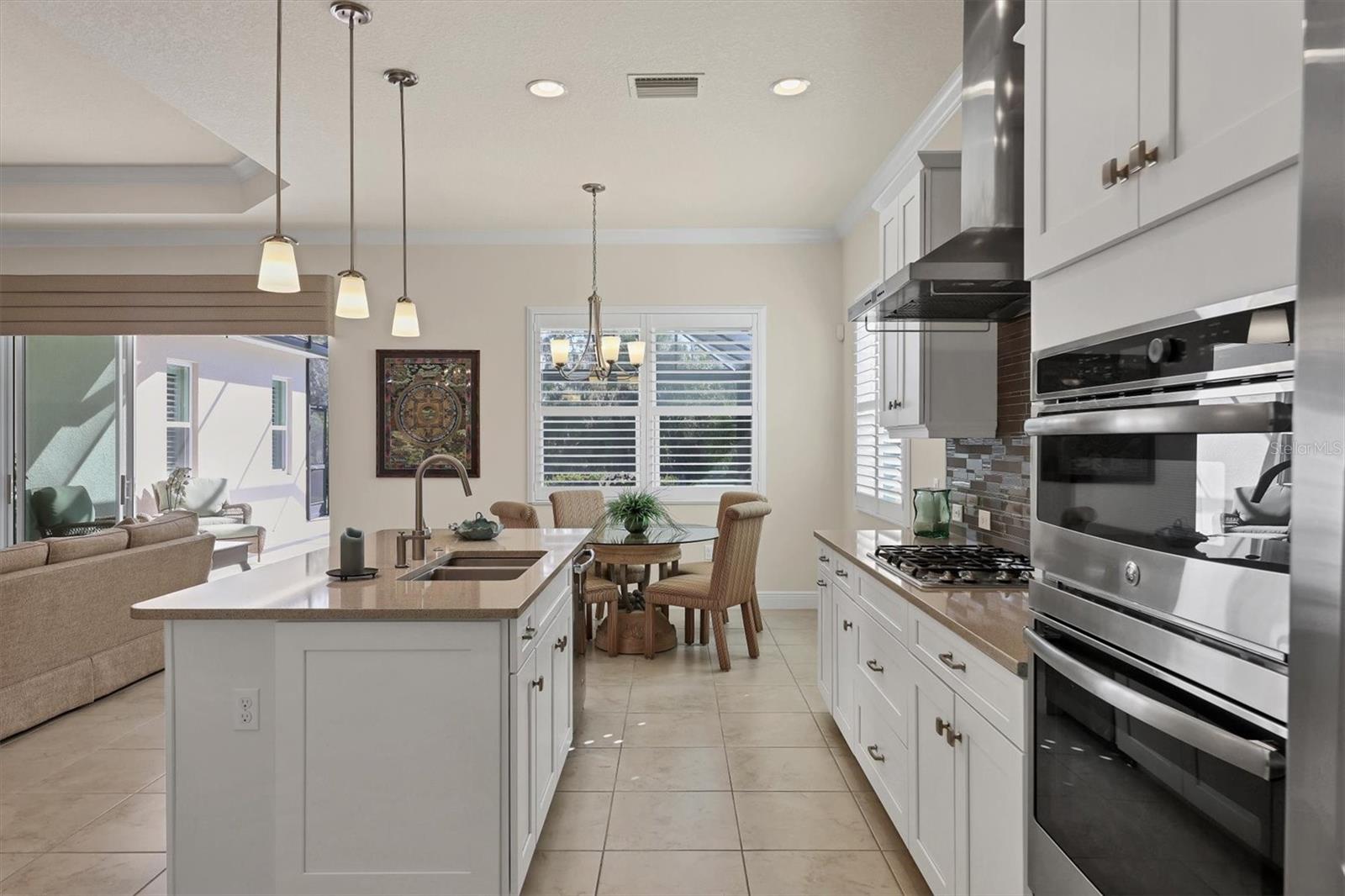 WOODLAND TRACE - Residential