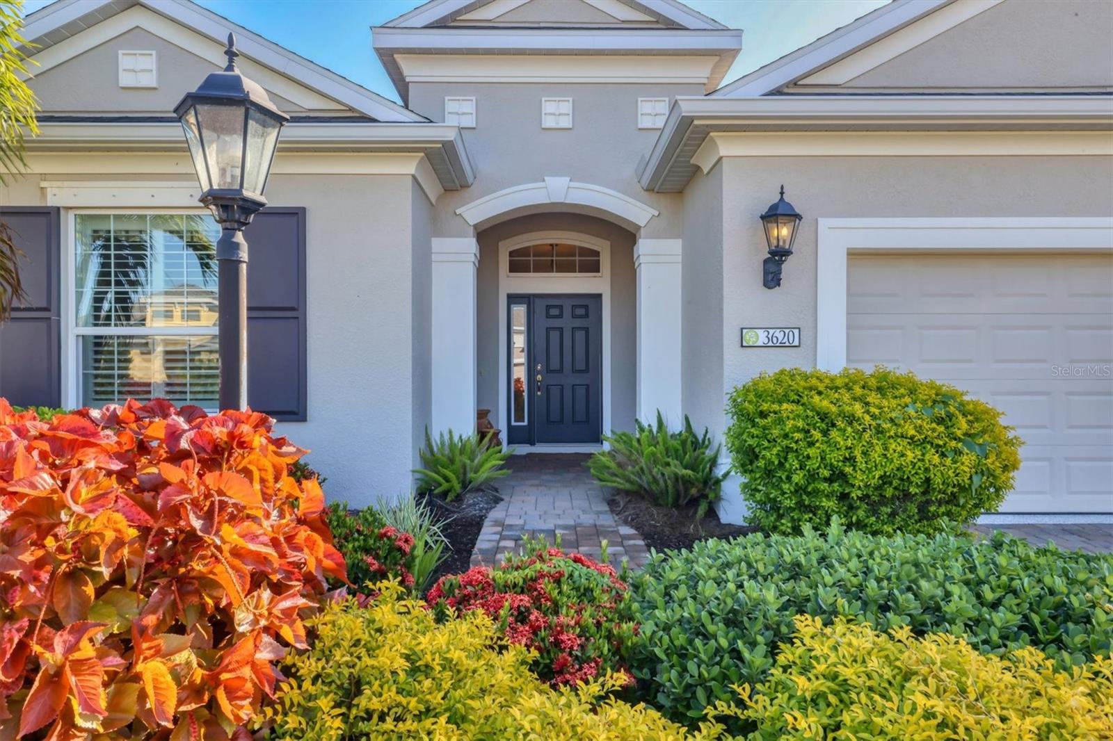 WOODLAND TRACE - Residential