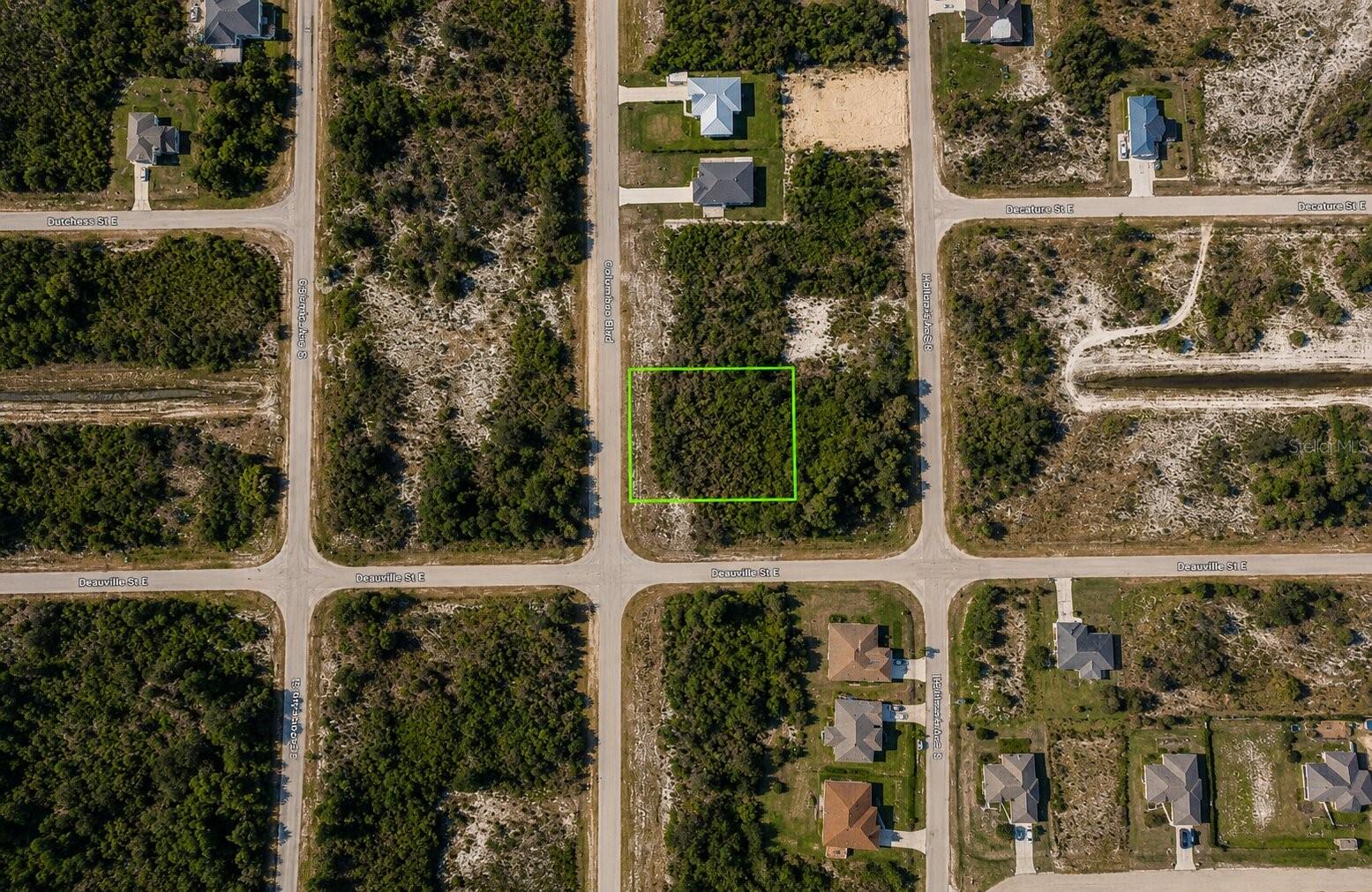 LEHIGH ACRES - Land