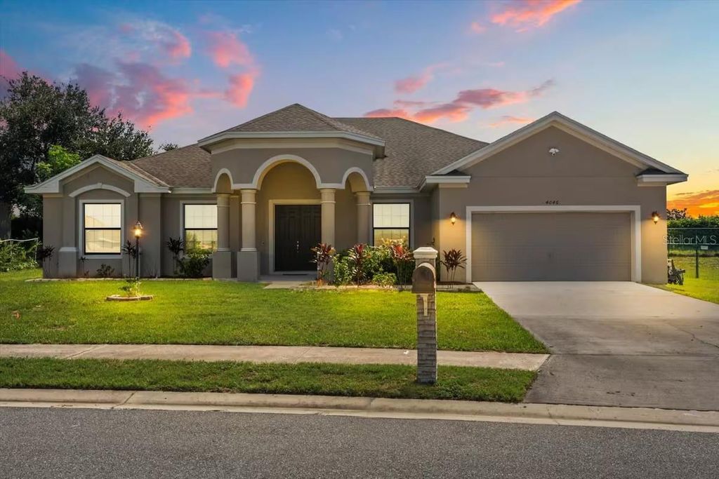 Photo of 4046 Dinner Lake Way, Lake Wales, FL 33859 (MLS # P4938511)