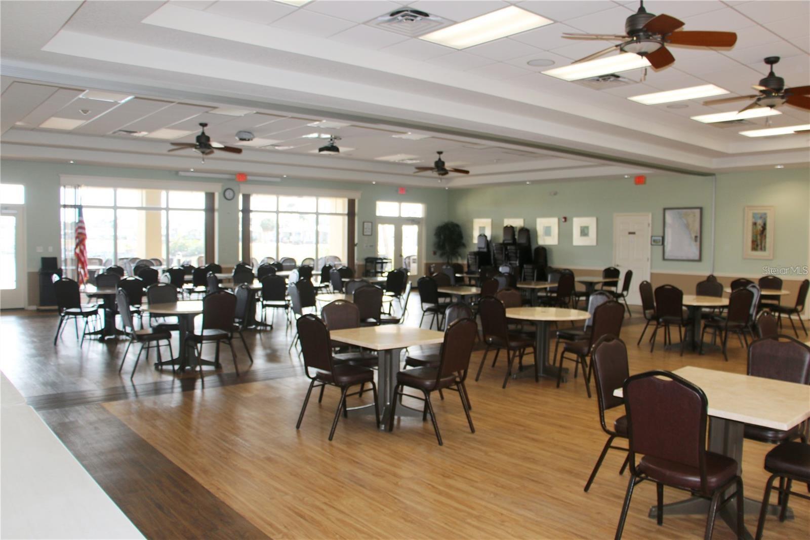 COUNTRY CLUB ESTATES - Residential