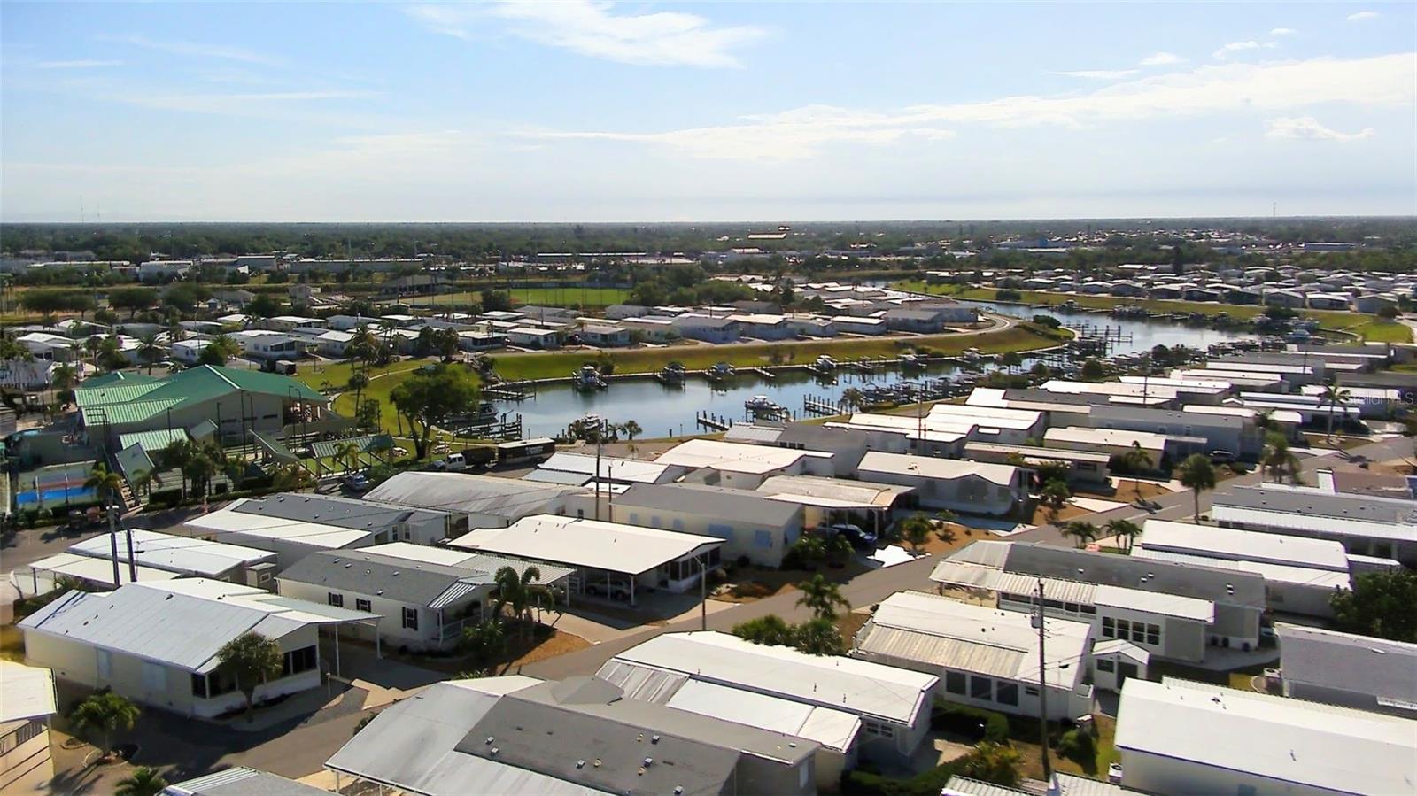 COUNTRY CLUB ESTATES - Residential