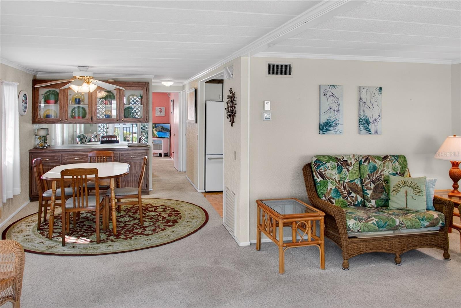 COUNTRY CLUB ESTATES - Residential