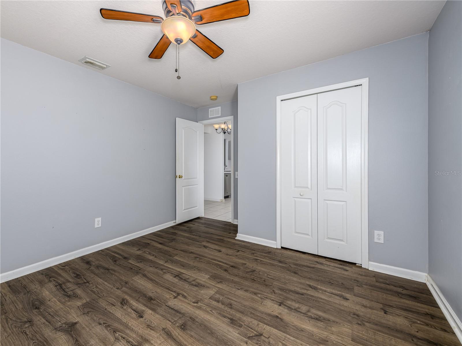 SOUTH COVE PH 2/3 - Residential Lease