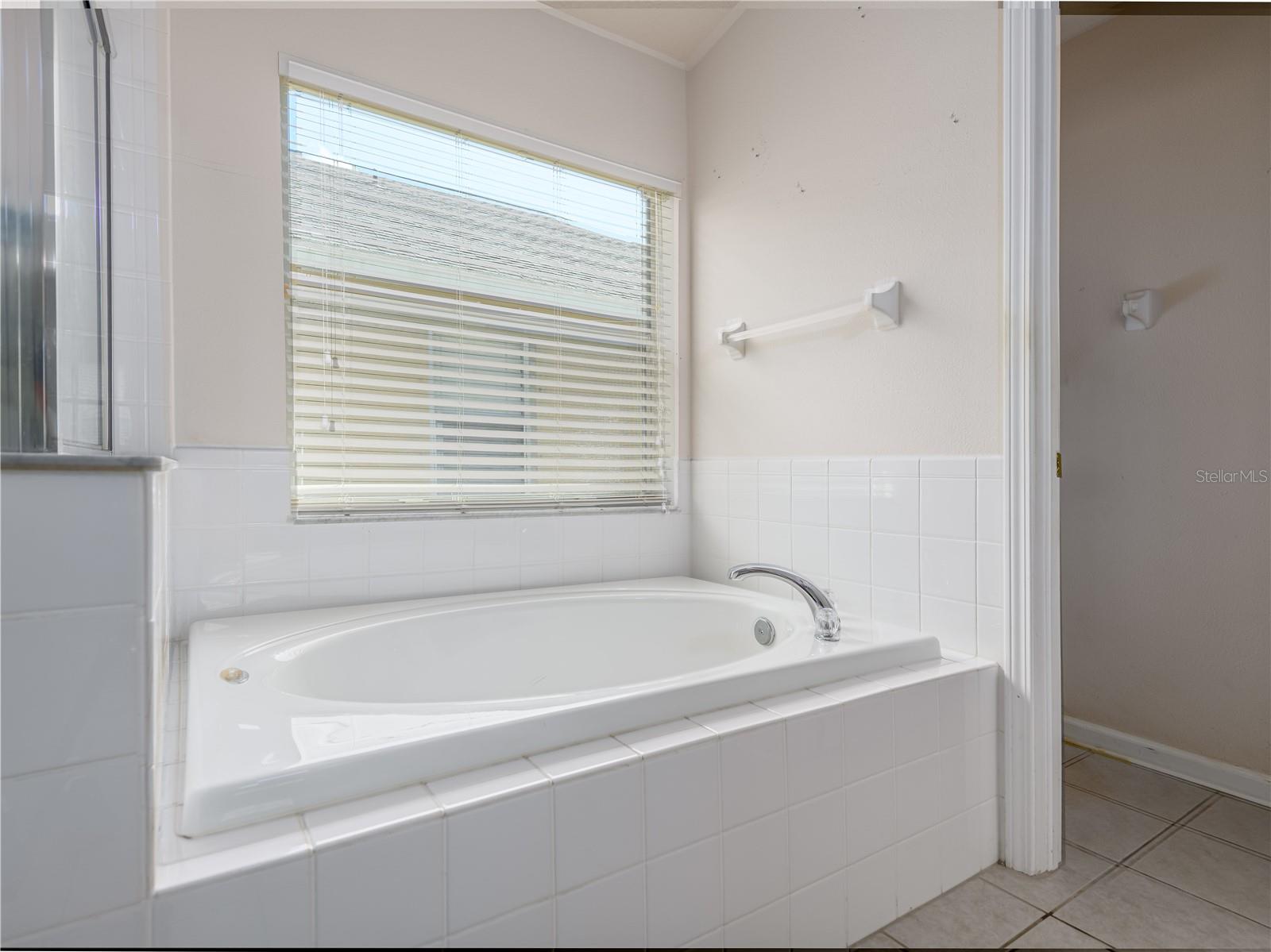 SOUTH COVE PH 2/3 - Residential Lease