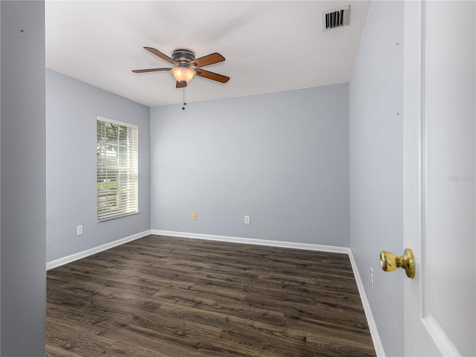 SOUTH COVE PH 2/3 - Residential Lease