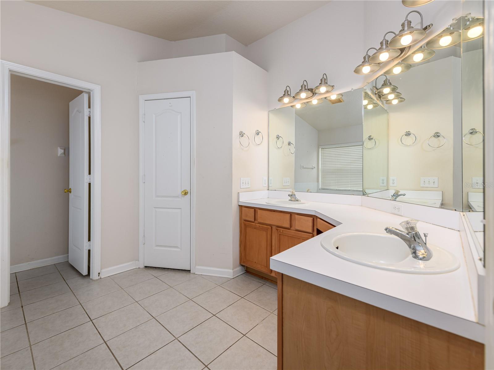 SOUTH COVE PH 2/3 - Residential Lease