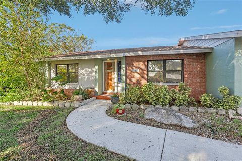 A home in SEFFNER