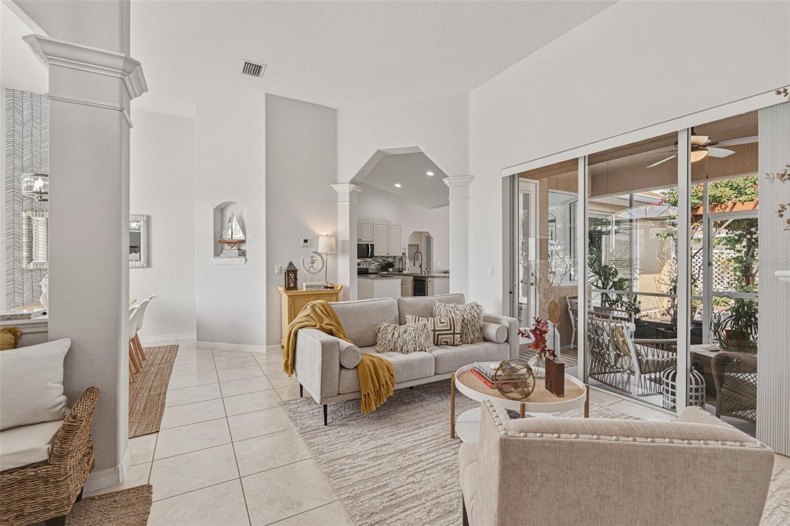 SOUTH VENICE - Residential