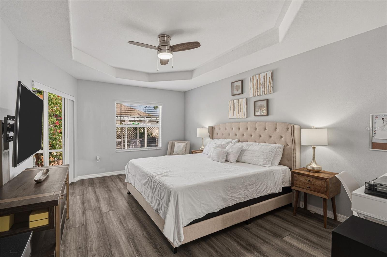 SOUTH VENICE - Residential