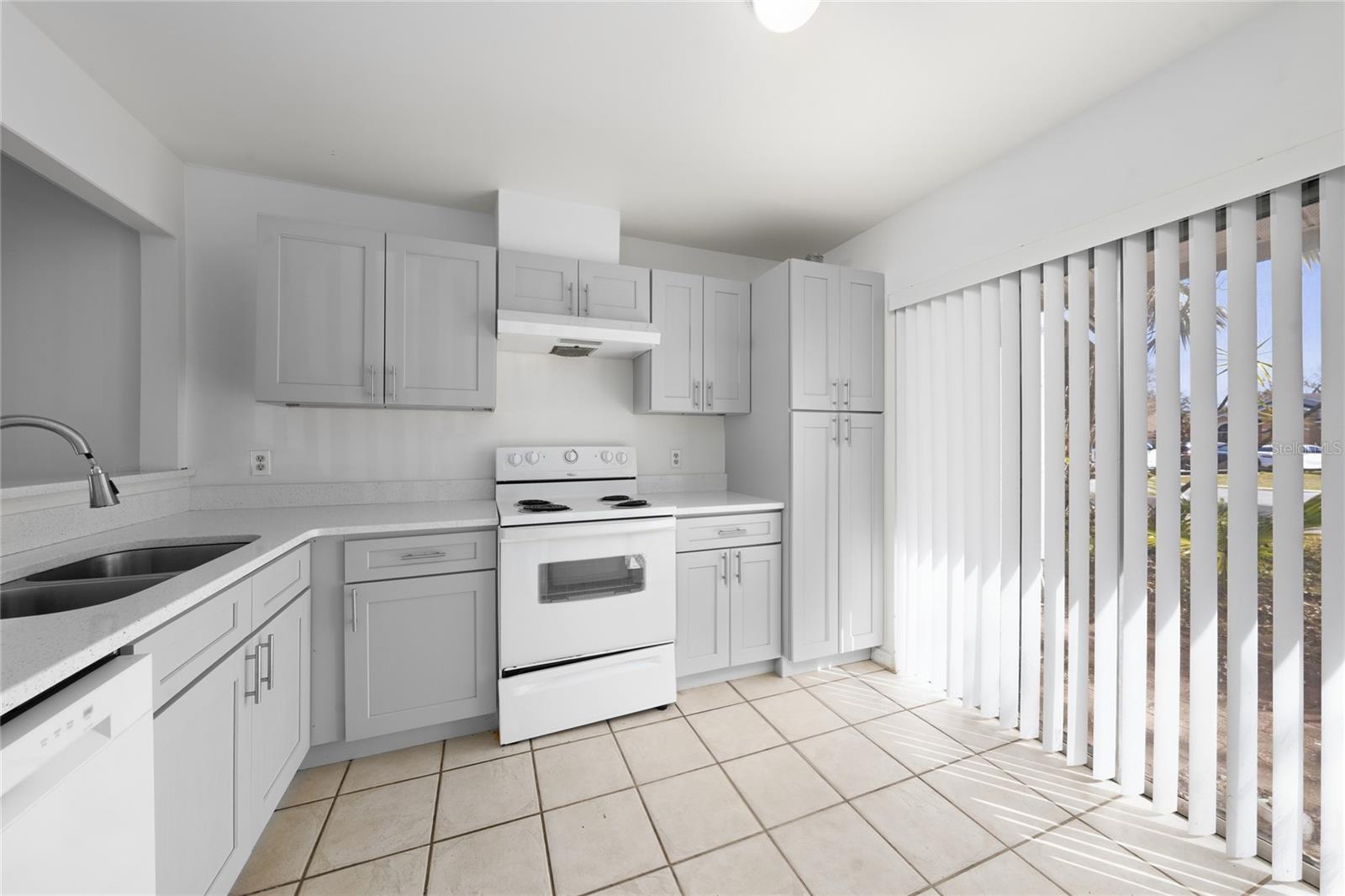 126 DAHLIA VILLAGE CIRCLE 82