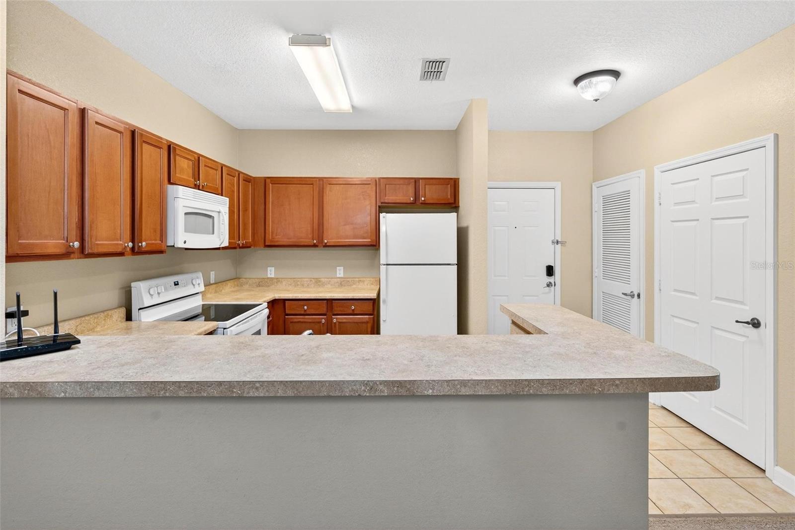 VILLAS AT SECRET LAKE CONDO - Residential