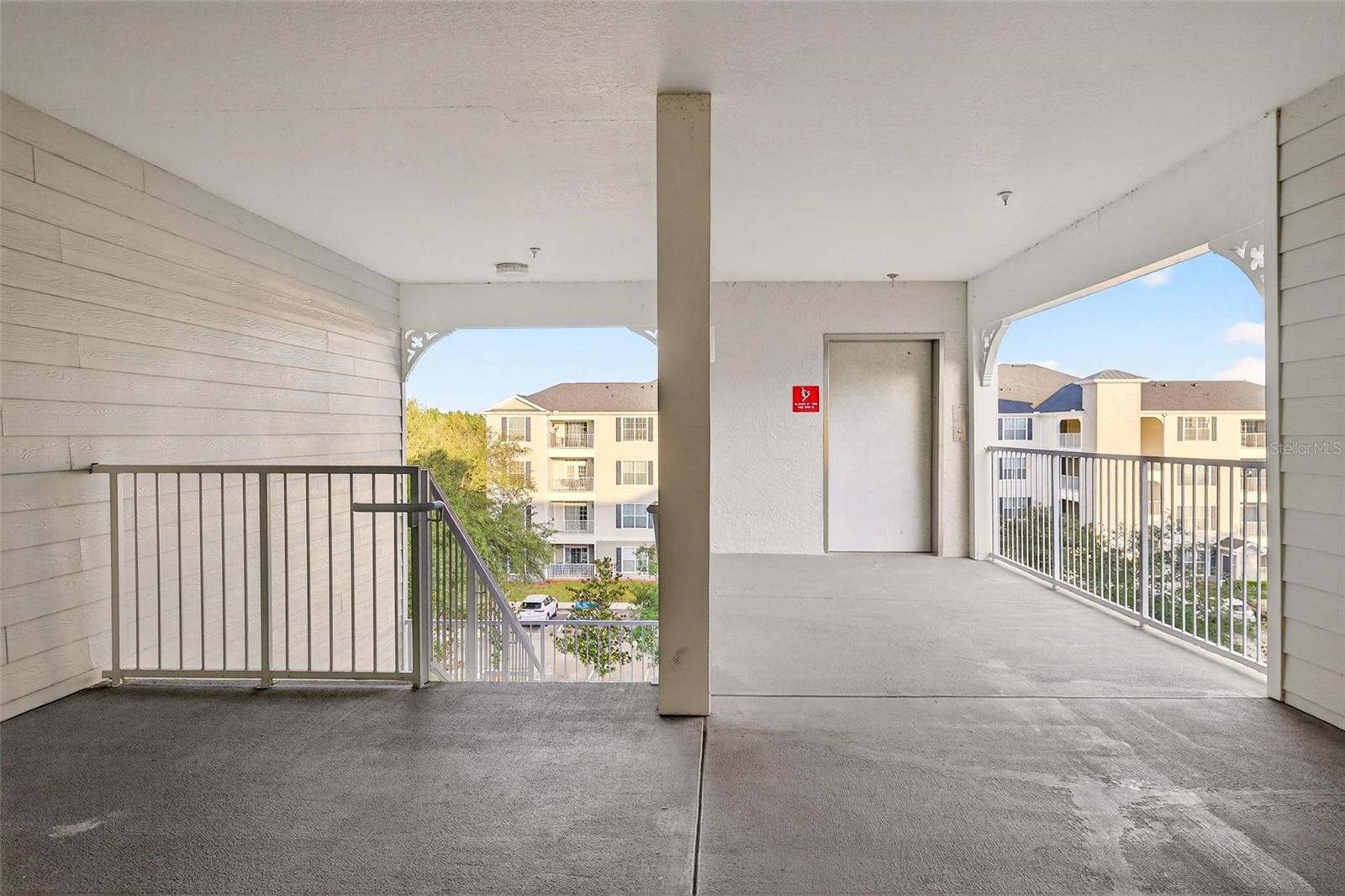 VILLAS AT SECRET LAKE CONDO - Residential