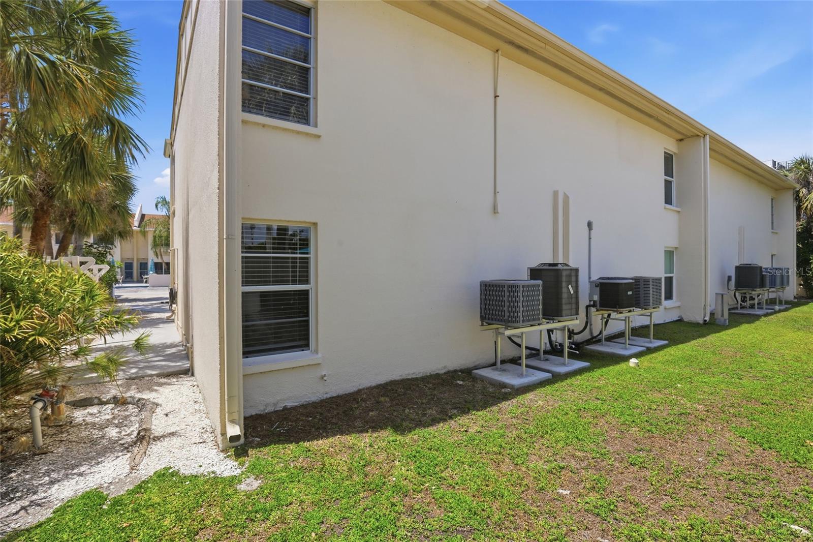 SIESTA BEACH HOUSE - Residential