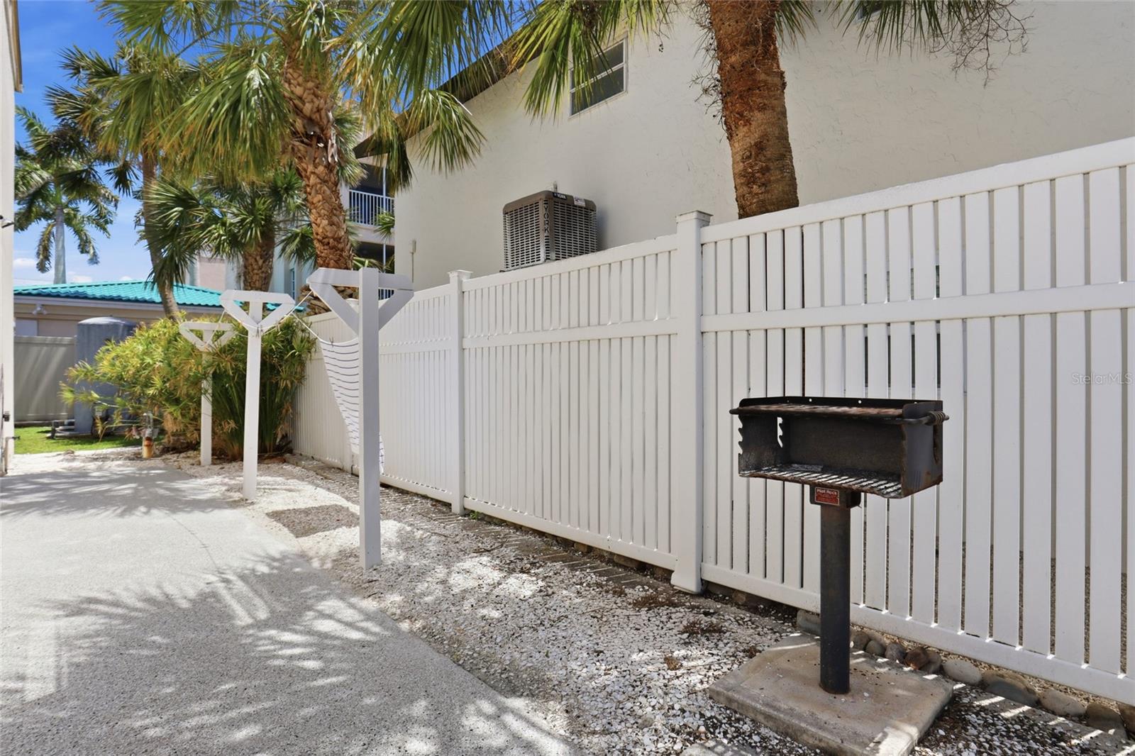 SIESTA BEACH HOUSE - Residential
