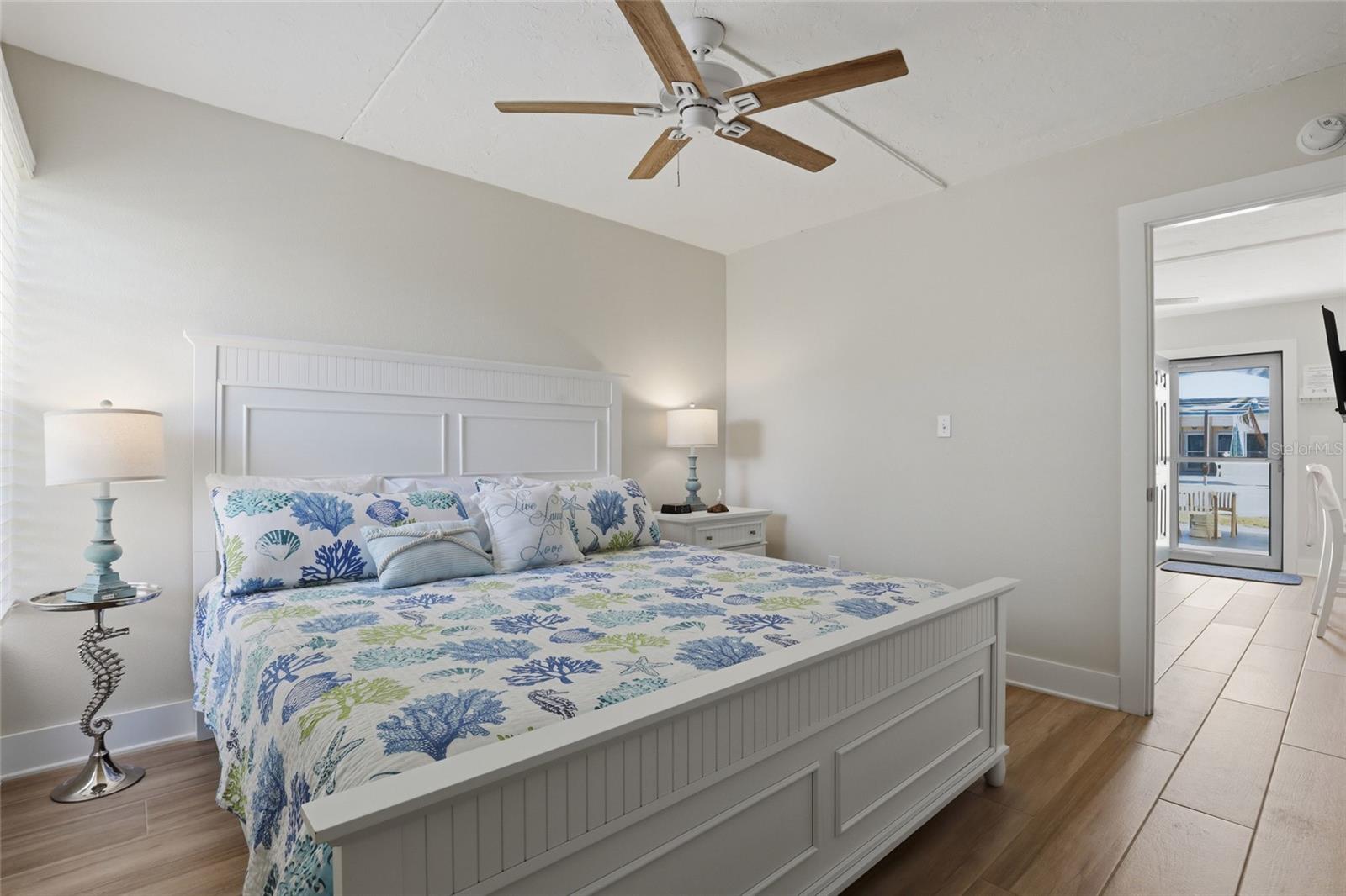 SIESTA BEACH HOUSE - Residential