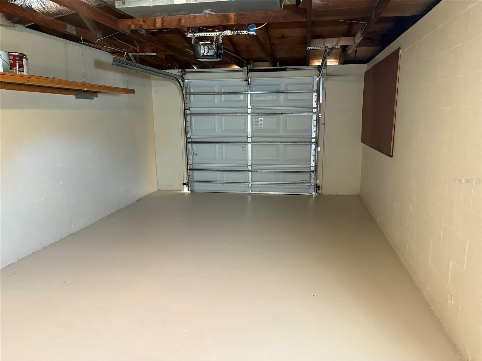 COLONIAL HILLS - Residential