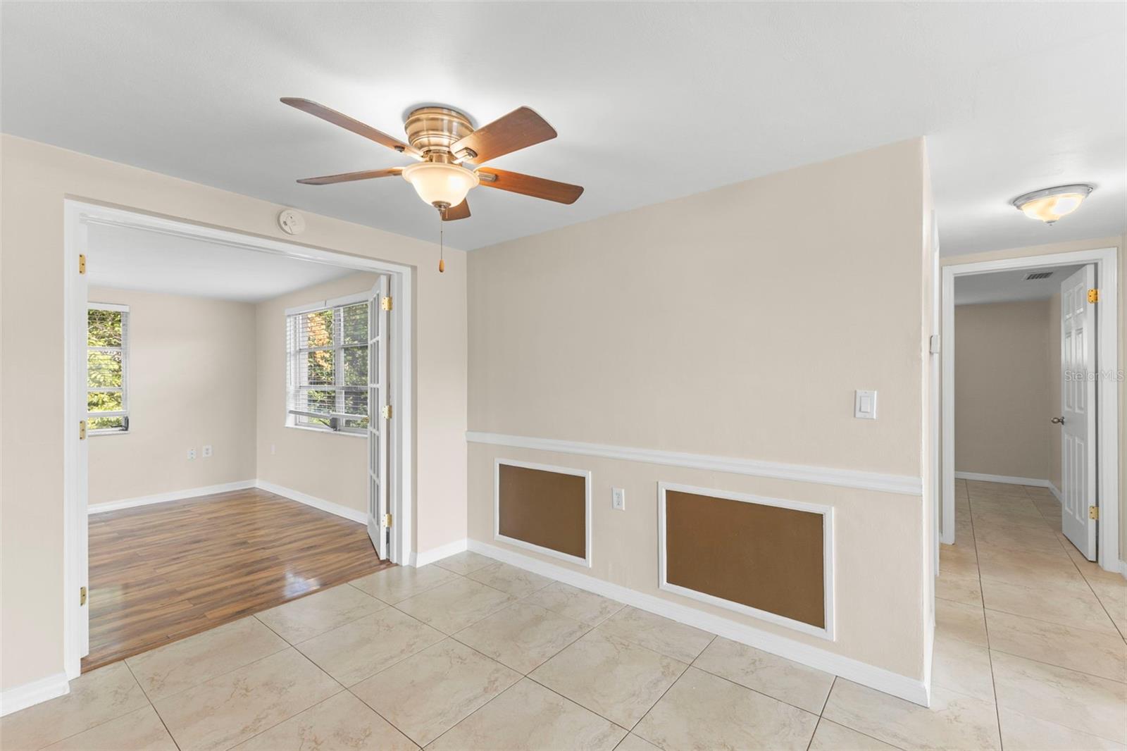 COLONIAL HILLS - Residential