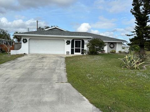 A home in PORT CHARLOTTE