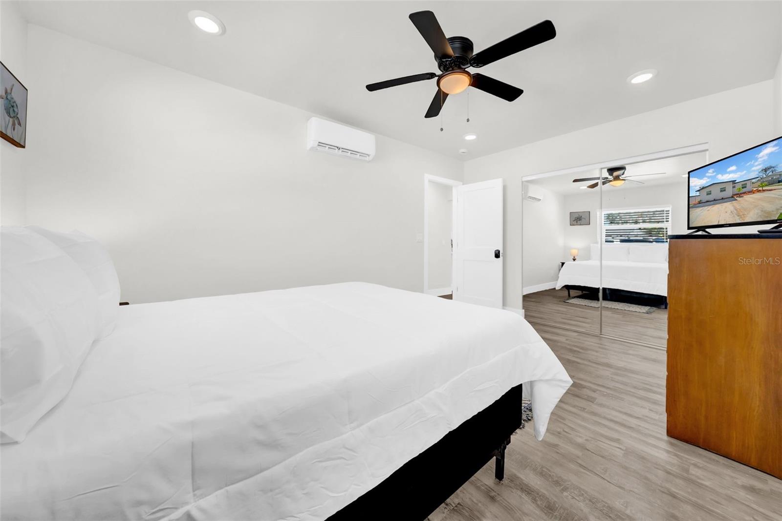 THREE PALMS POINT - Residential
