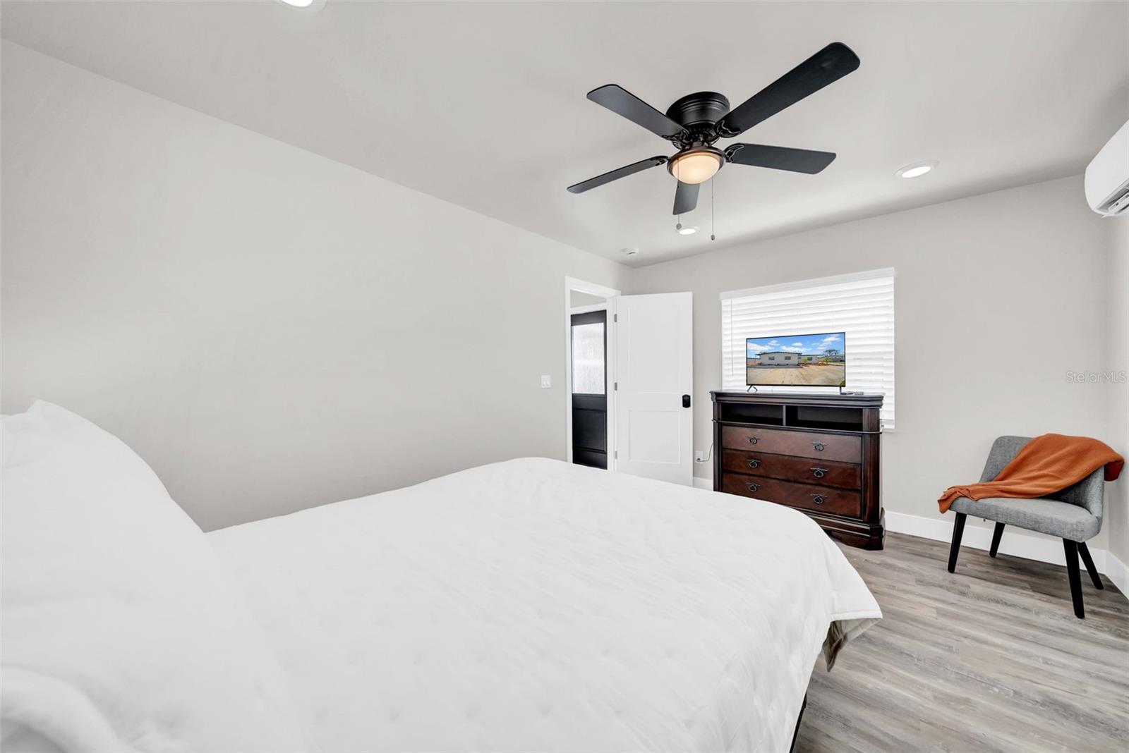 THREE PALMS POINT - Residential