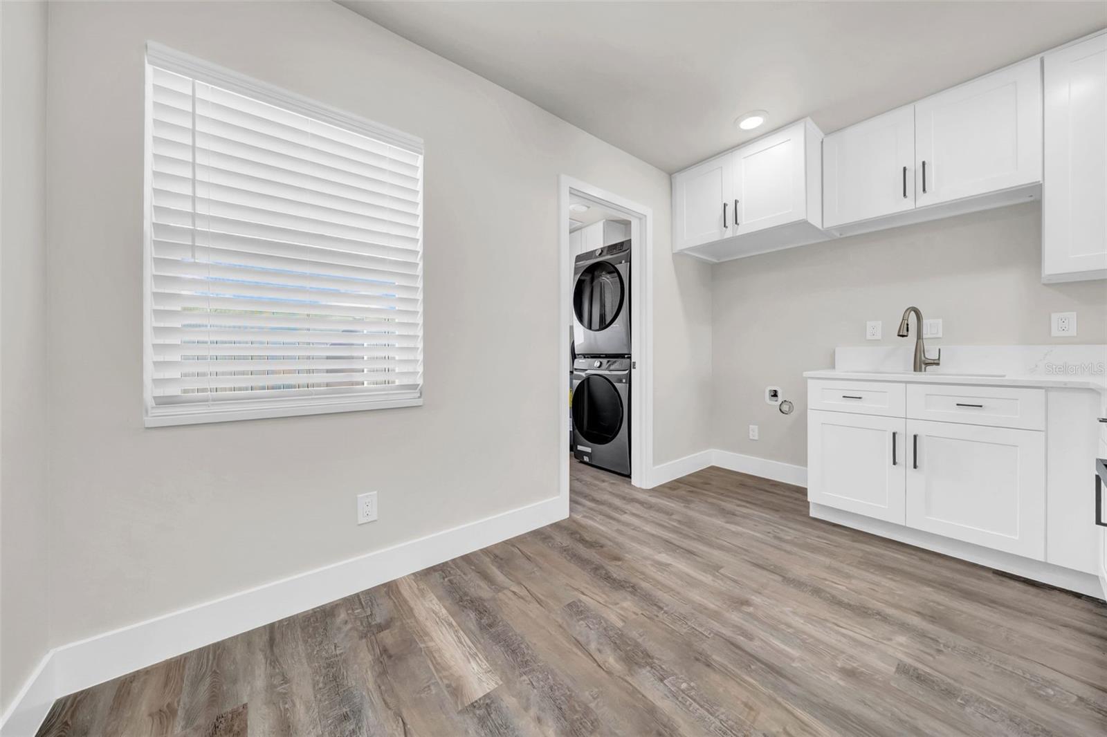 THREE PALMS POINT - Residential