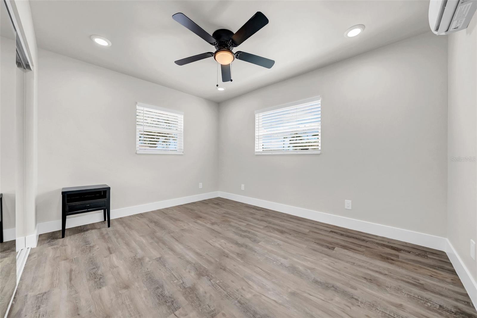 THREE PALMS POINT - Residential
