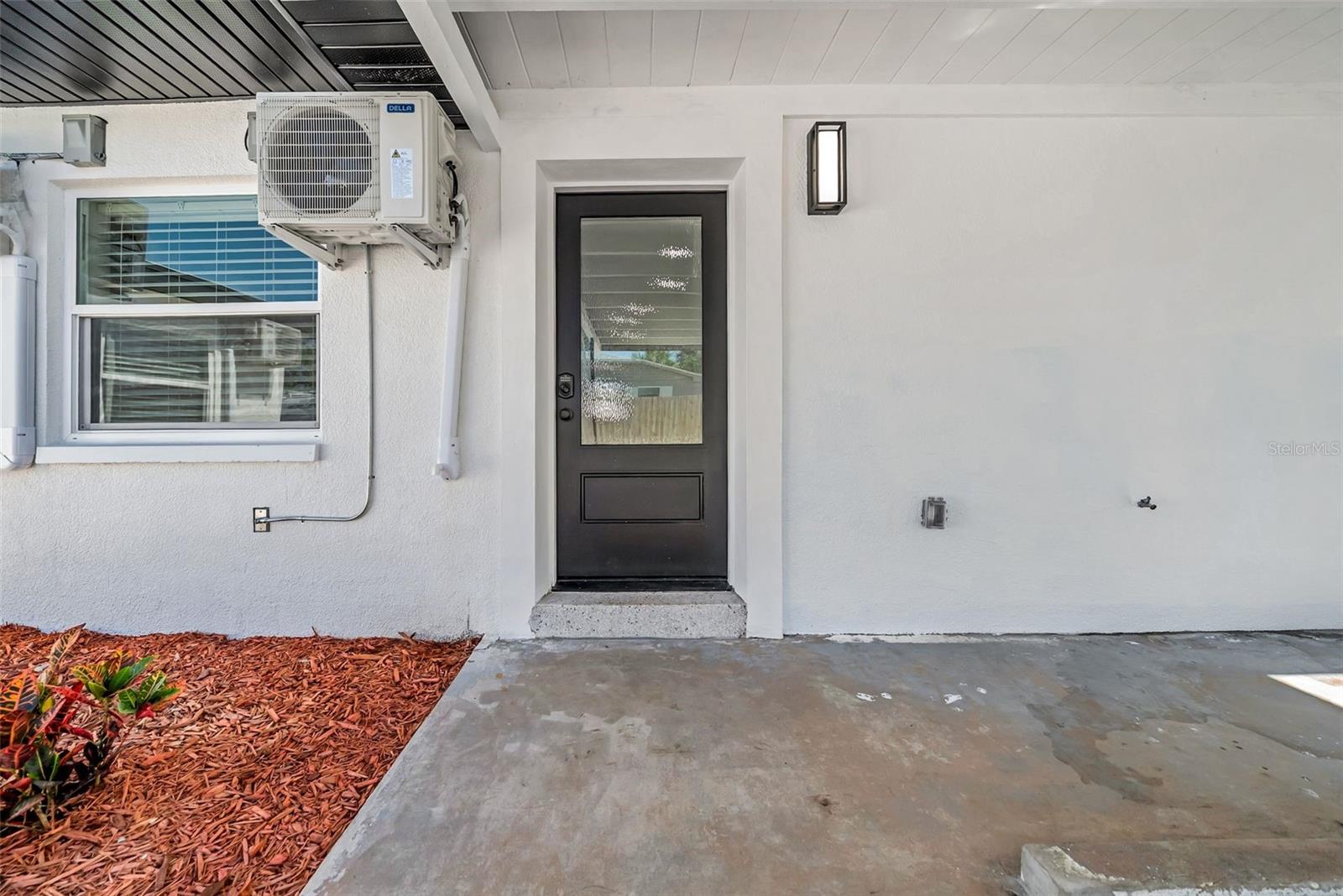 THREE PALMS POINT - Residential
