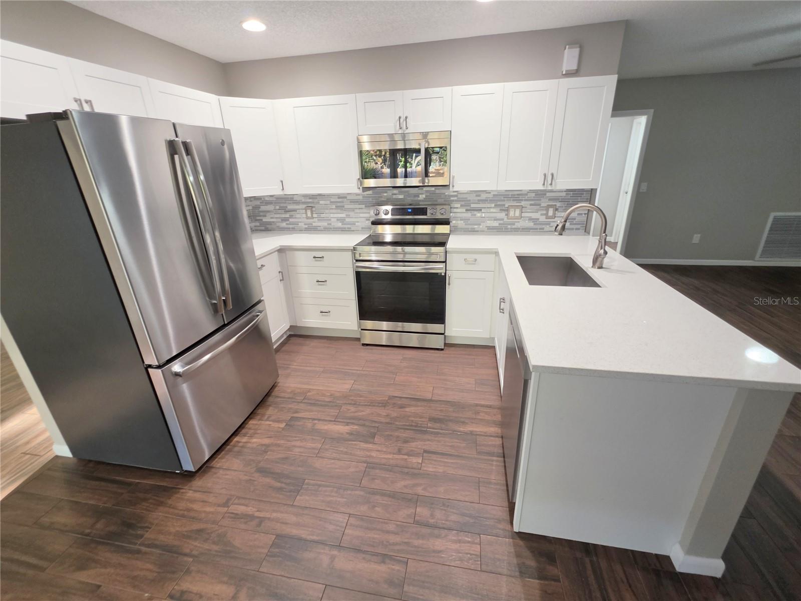 1608 SAN ROY DRIVE