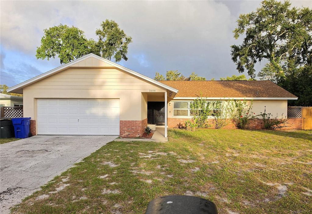 Photo of 1608 San Roy Drive, Dunedin, FL 34698 (MLS # R4911081)