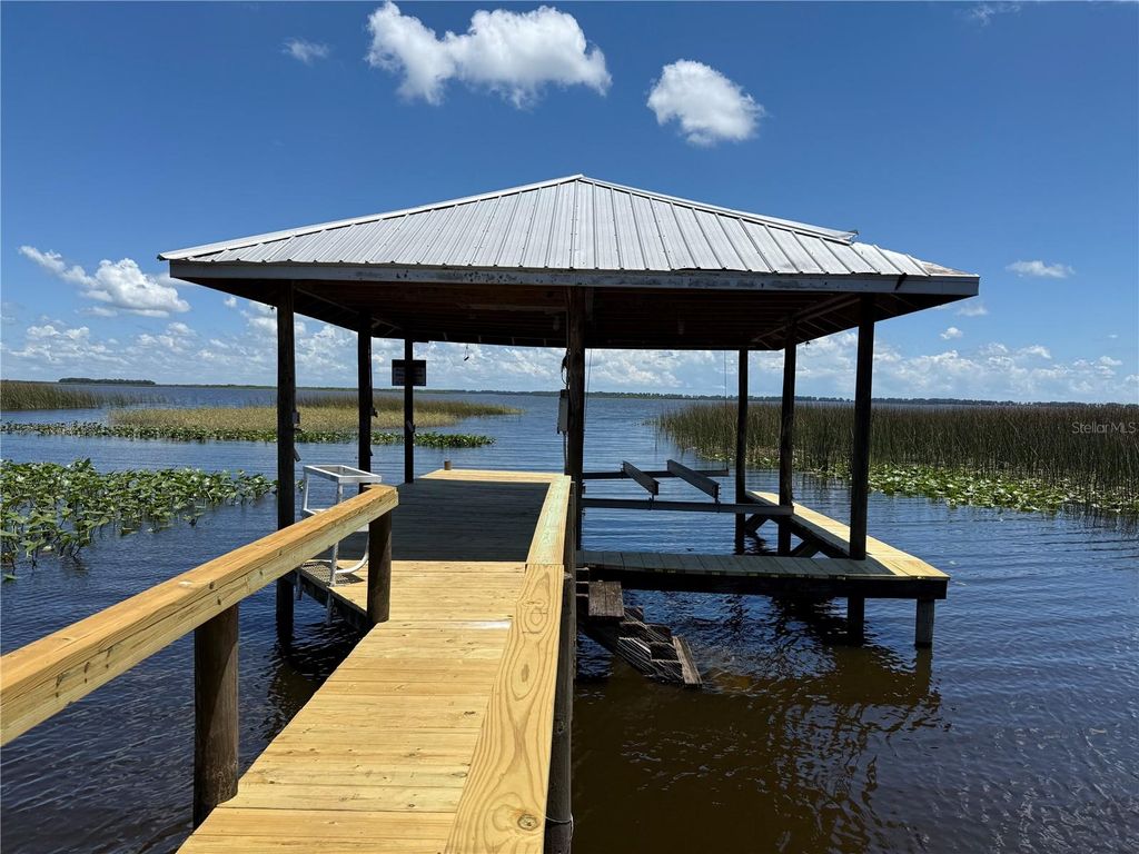 Photo of 1617 Birch Street, Lake Placid, FL 33852 (MLS # O6335212)