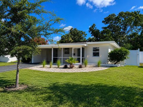 Photo of 6299 34th Avenue N, St Petersburg, FL 33710 (MLS # TB8523089)